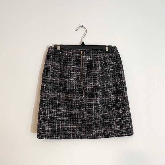 H&M Plaid Skirt - Picture 2 of 3